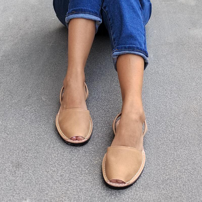 Avarca classique en cuir caramel